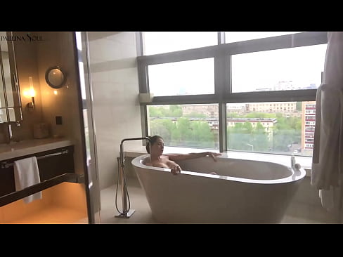 ❤️ Valtava babe runkkaa intohimoisesti pilluaan kylpyhuoneessa Just porn at us fi.videolucrativo.top ️❤